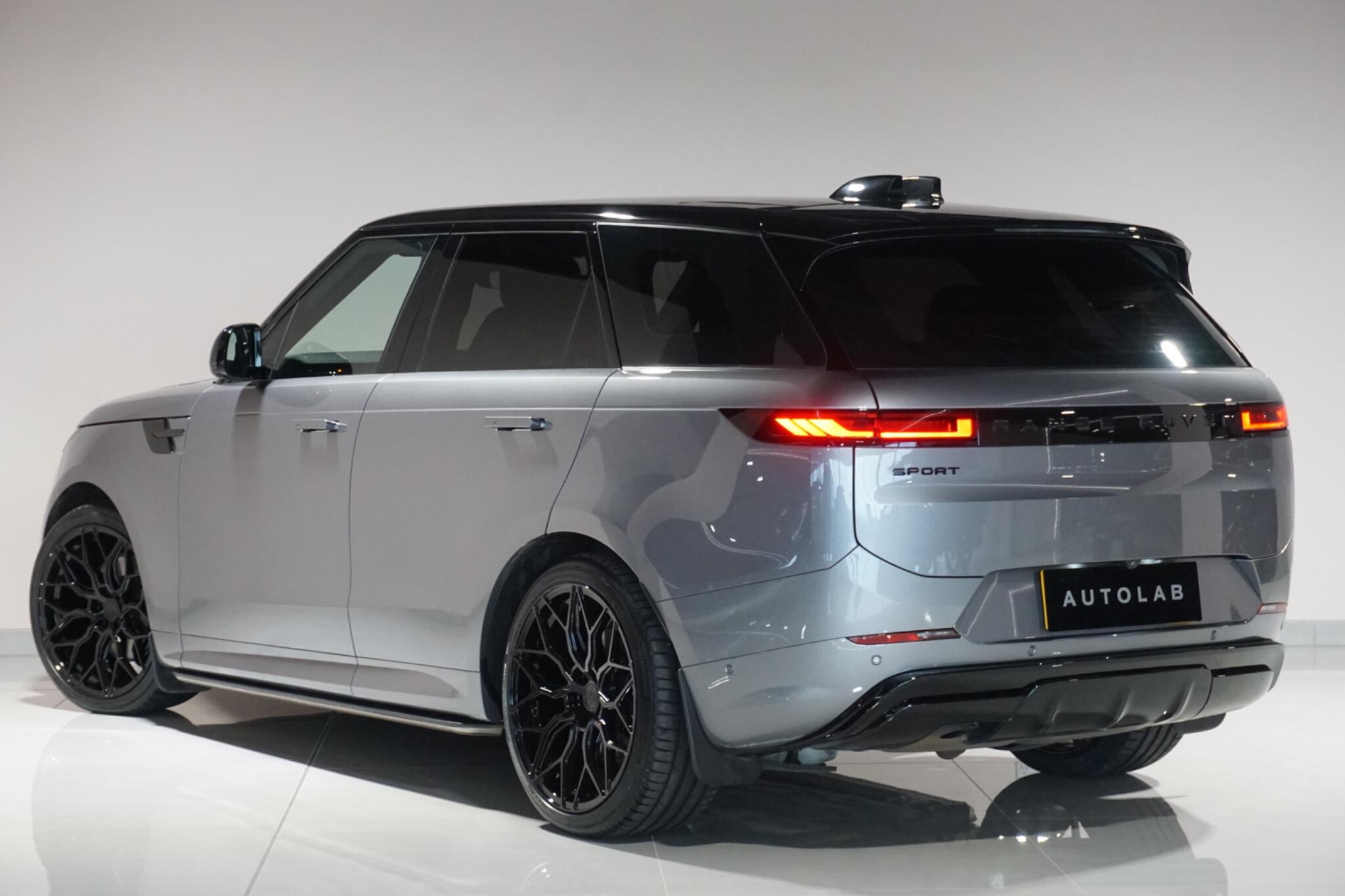 Land Rover Range Rover Sport 3.0 D300 MHEV Stealth Edition SUV 5dr Diesel Auto 4WD Euro 6 (s/s) (300 ps)